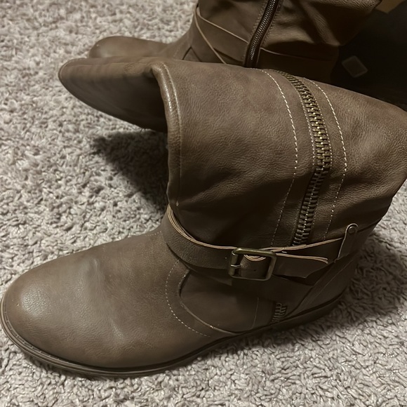 JustFab Riding Boots - Picture 2 of 3